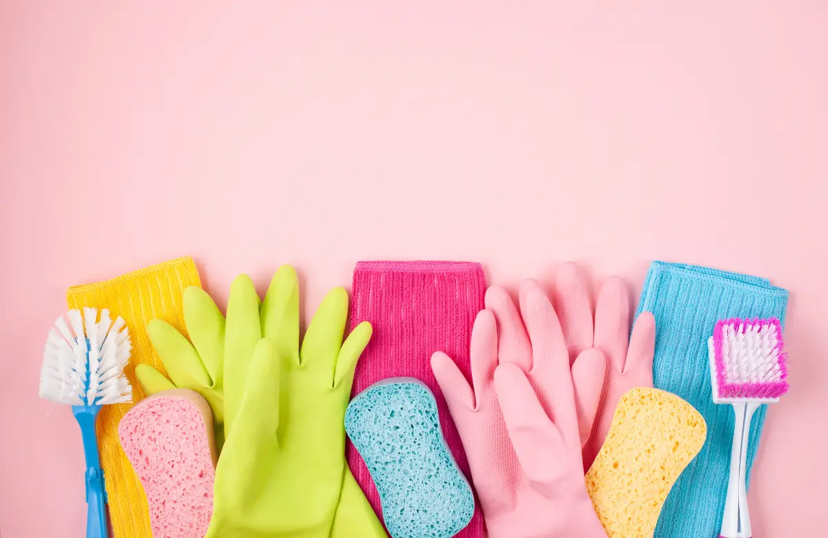 【11月の民泊清掃】民泊オーナー必見！清掃代行を上手に活用して“冬前”の売上＆満足度アップ！？